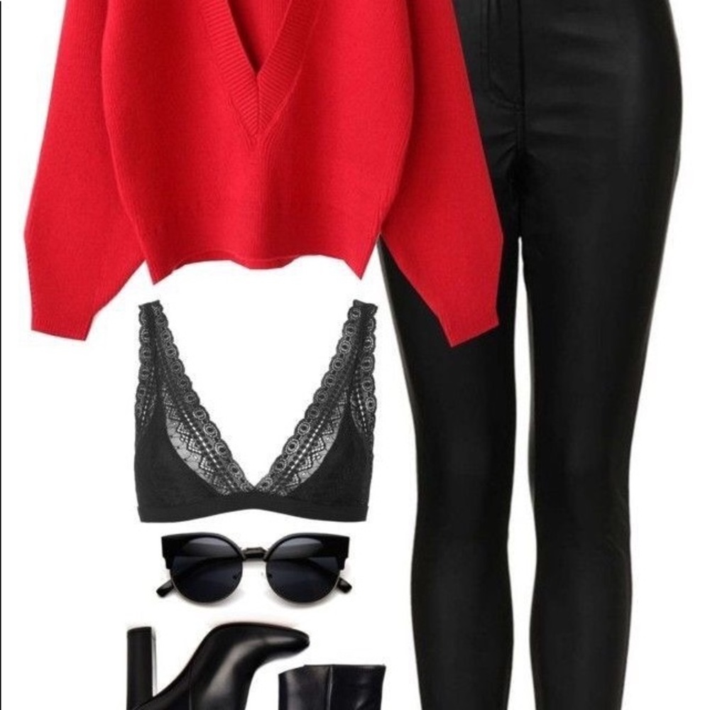 NWT✨LAST ONE✨Matte Faux Leather Leggings